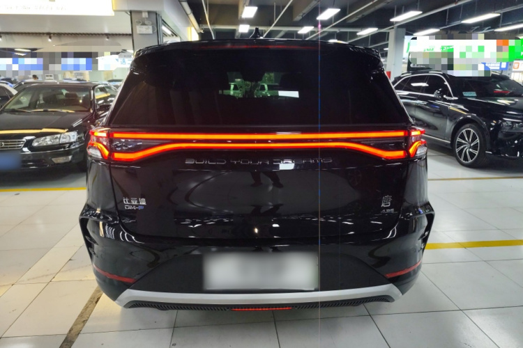 比亚迪 唐新能源 2022款 DM-p 215KM 四驱旗舰型车身外观6