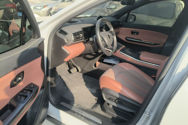 蔚来EC6 2022款 100kWh 运动版中控内饰20