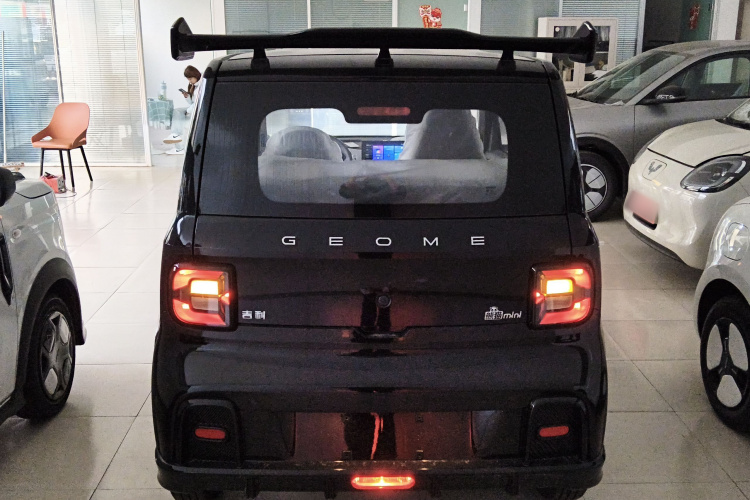 吉利银河 2025款 210km 熊猫卡丁车身外观6004