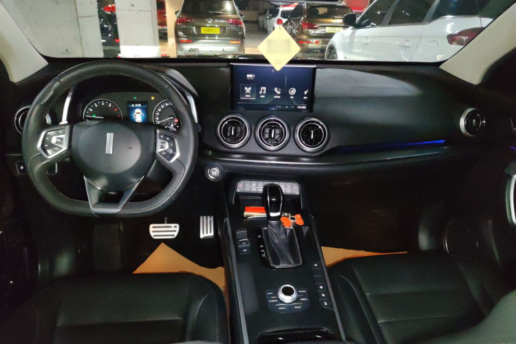 魏牌 VV5 2019款 升级款 2.0T 两驱超豪型 国V中控内饰7002