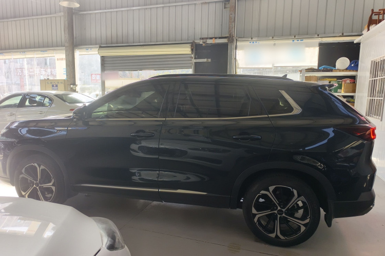 东风风神 皓极 2022款 马赫动力 1.5T 敢爱版车身外观4