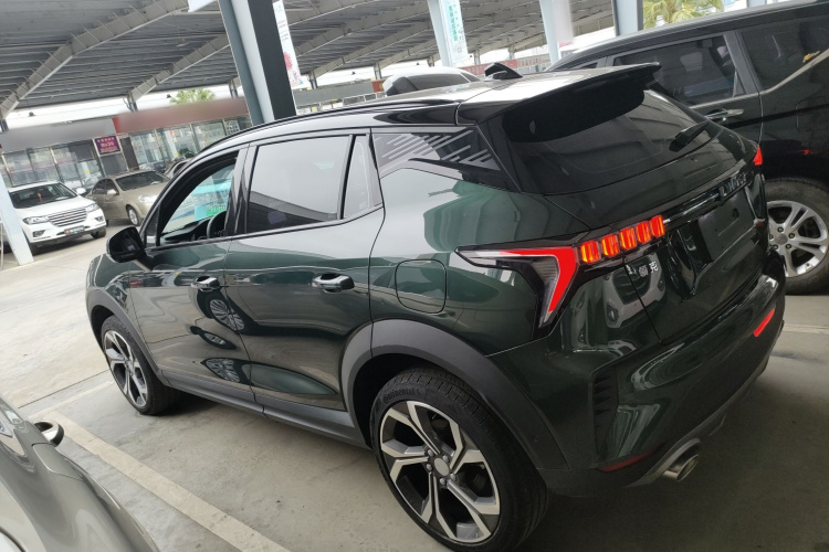 领克06 2023款 Remix 1.5T Hero车身外观4