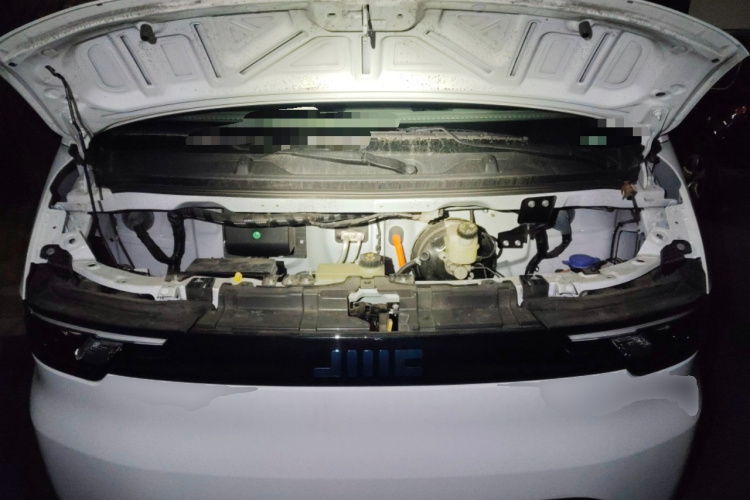 江铃 E福顺 2025款 明窗版 53.58kwh 中轴中顶局部细节24