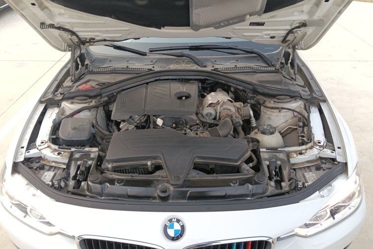 宝马3系 2016款 316Li 时尚型局部细节24