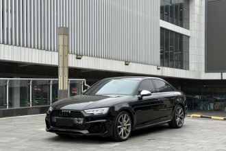 奥迪S4 2018款 S4 3.0TFSI