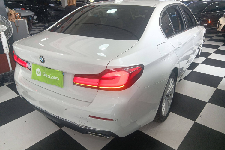 宝马5系 2021款 改款 525Li 豪华套装车身外观7