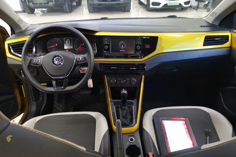 大众 Polo 2019款 Plus 1.5L 自动炫彩科技版中控内饰7002