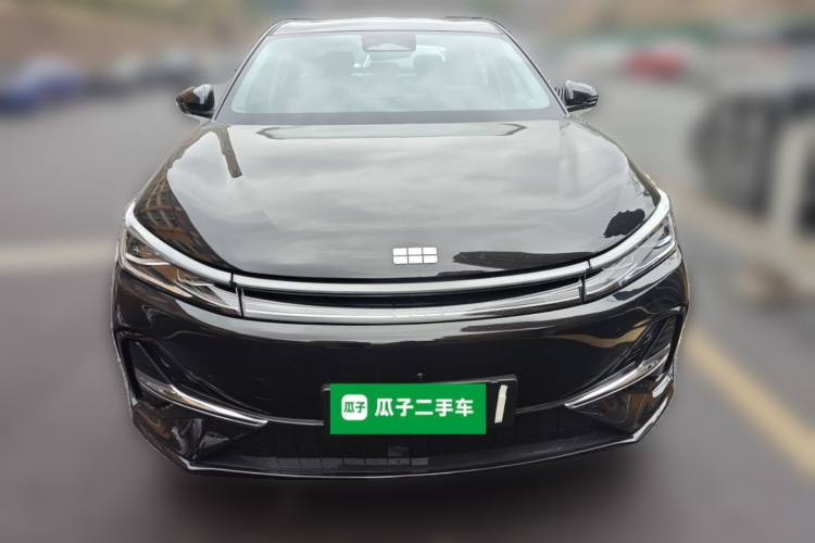 吉利银河 银河A7 2025款 EM-i 150km 星舰版车身外观2