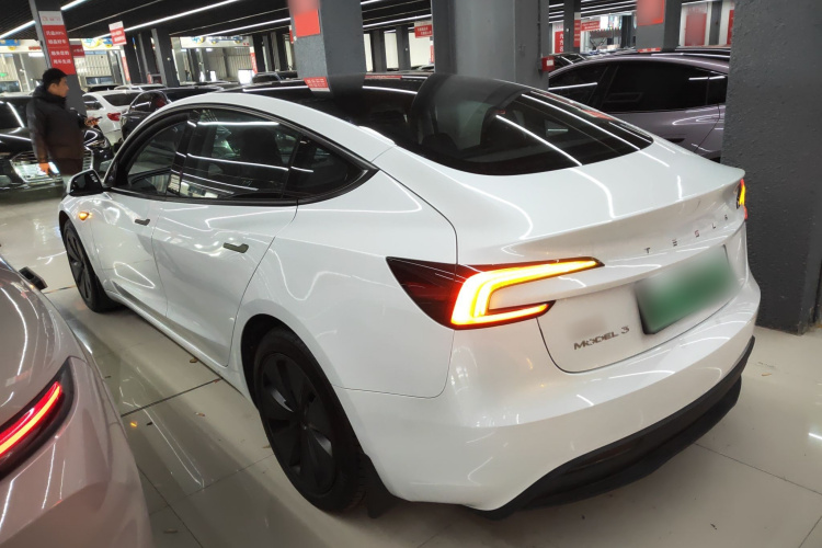 特斯拉 Model 3 2025款 后轮驱动版车身外观6003