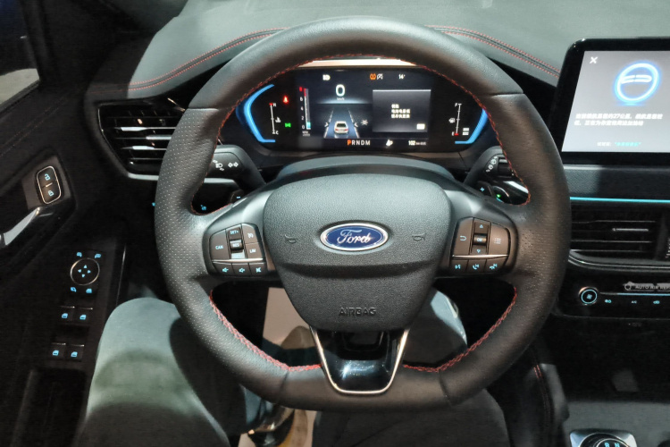 福特 福克斯 2021款 两厢 EcoBoost 180 自动ST Line局部细节13