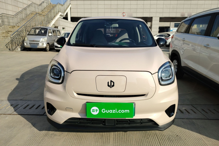 零跑汽车 零跑T03 2022款 琥珀版车身外观2