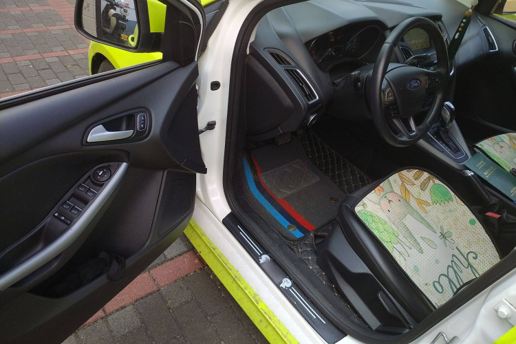 福特 福克斯 2017款 两厢 EcoBoost 180 自动运动型中控内饰7003