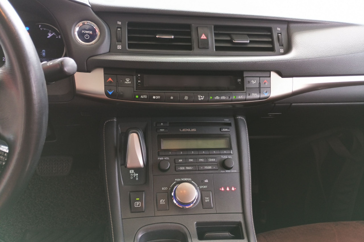 雷克萨斯CT 2014款 CT200h 精英版 单色局部细节16