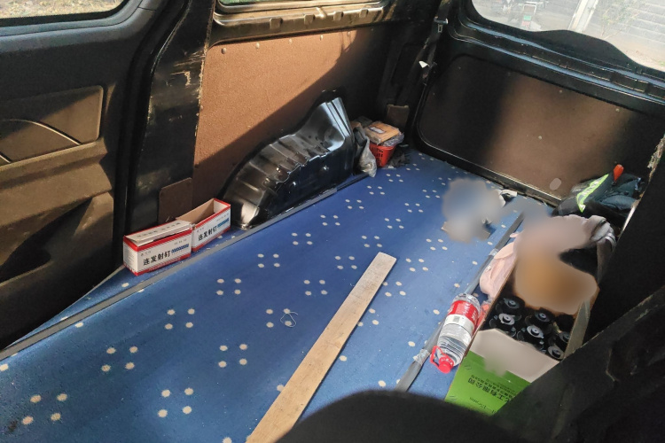 BAW北汽制造 锐胜王牌M7 2023款 2.0L 长轴创富型 7座中控内饰7004