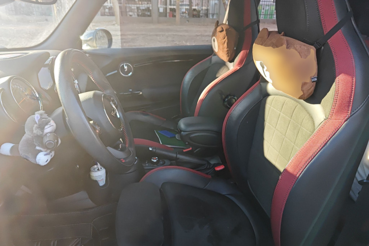 MINI 2019款 2.0T COOPER S 赛车手中控内饰19