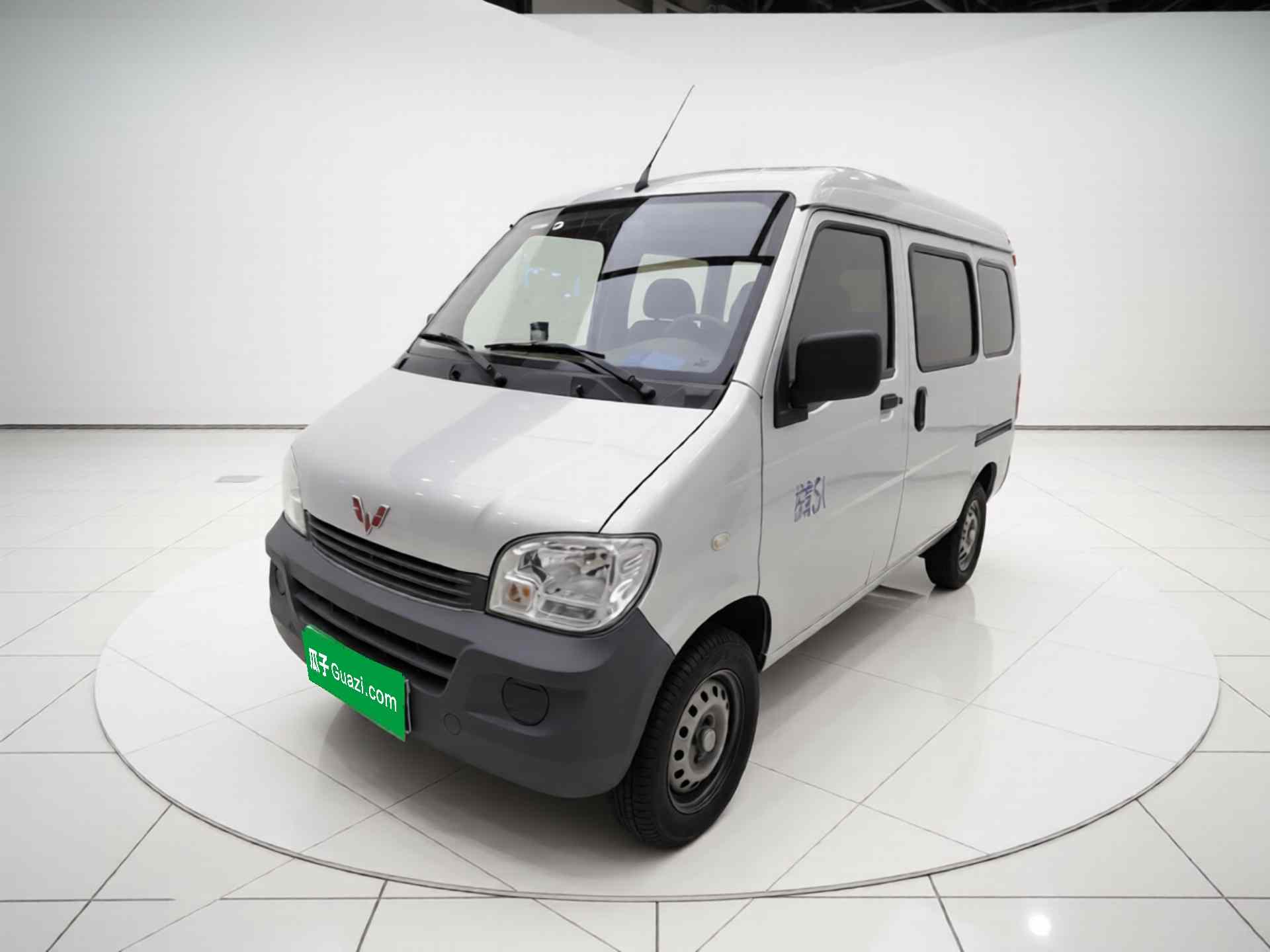五菱汽车 五菱之光 2023款 1.5L 实用型 5/7座(1)