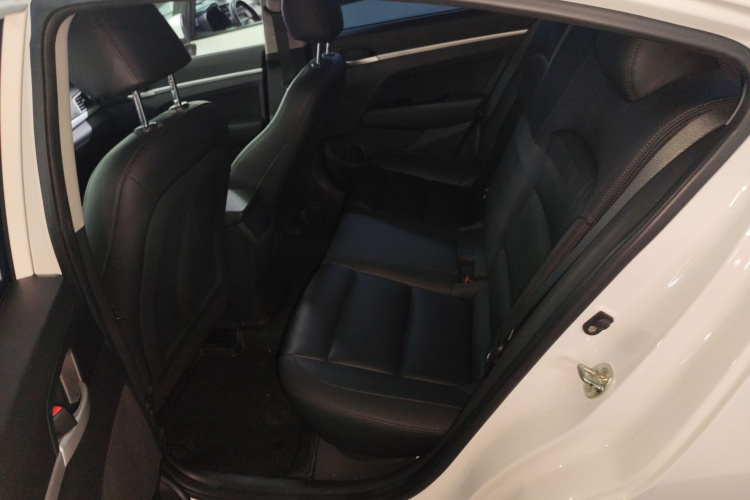 现代 领动 2016款 1.6L 自动智炫·精英型中控内饰7004