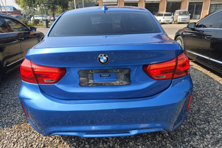 宝马1系 2018款 118i 运动型车身外观6