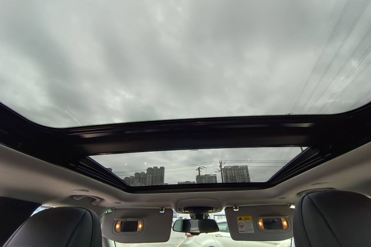 Jeep 大指挥官 2018款 2.0T 四驱尊享导航版 国V局部细节22