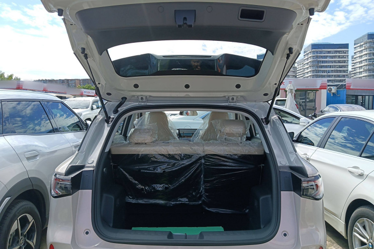 五菱汽车 缤果S 2025款 325km 尊享款机舱底盘23