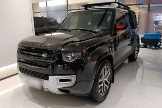 路虎卫士 2024款 110 3.0T P400 暗黑特别版
