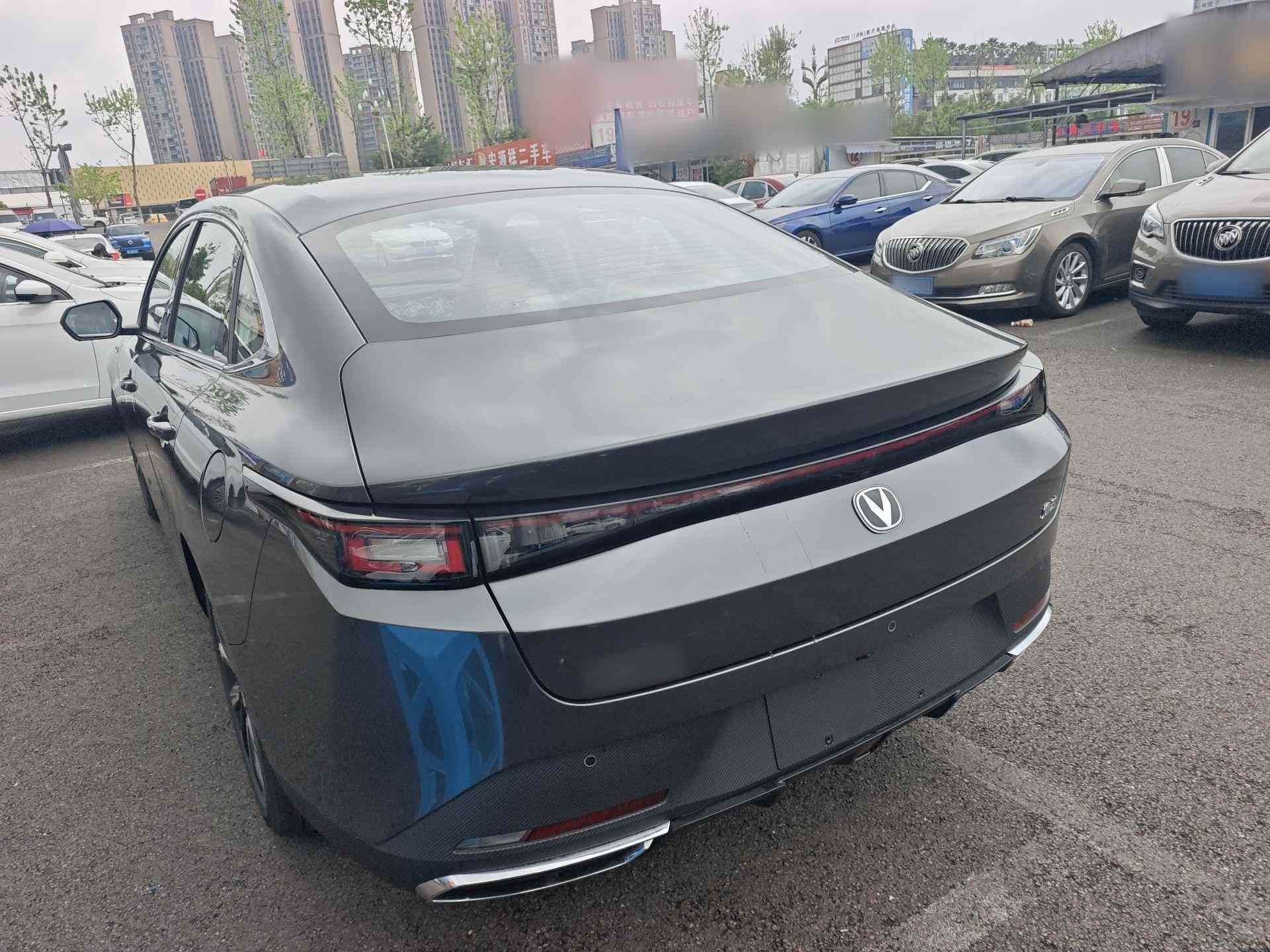 长安 逸动 2025款 蓝鲸 1.5T 500Bar尊贵型(3)