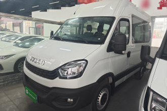 依维柯欧胜 2021款 2.0T 手动超瑞短轴高顶侧拉门F1A