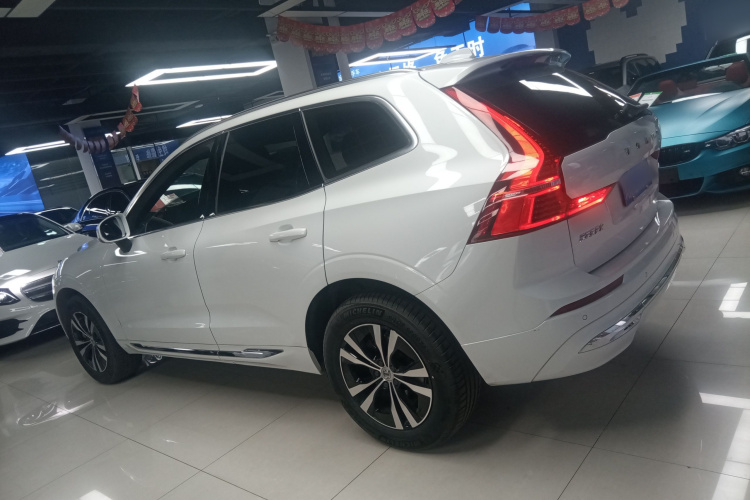 沃尔沃XC60 2024款 B5 四驱智逸豪华版车身外观6003