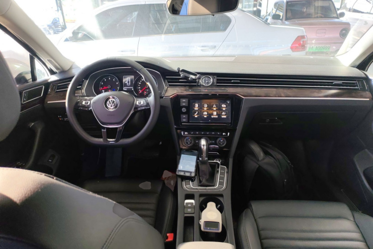 大众 迈腾 2019款 330TSI DSG 豪华型 国VI中控内饰12