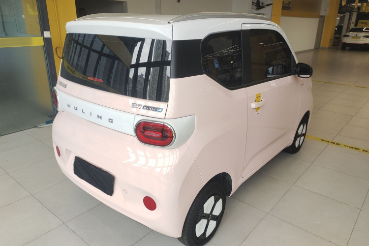 五菱汽车 宏光MINIEV 2024款 第三代 215km 进阶版车身外观7