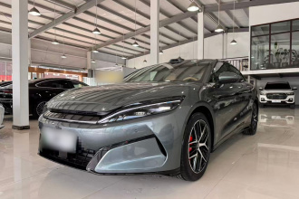 比亚迪 汉L 2025款 DM-p 四驱激光雷达旗舰型