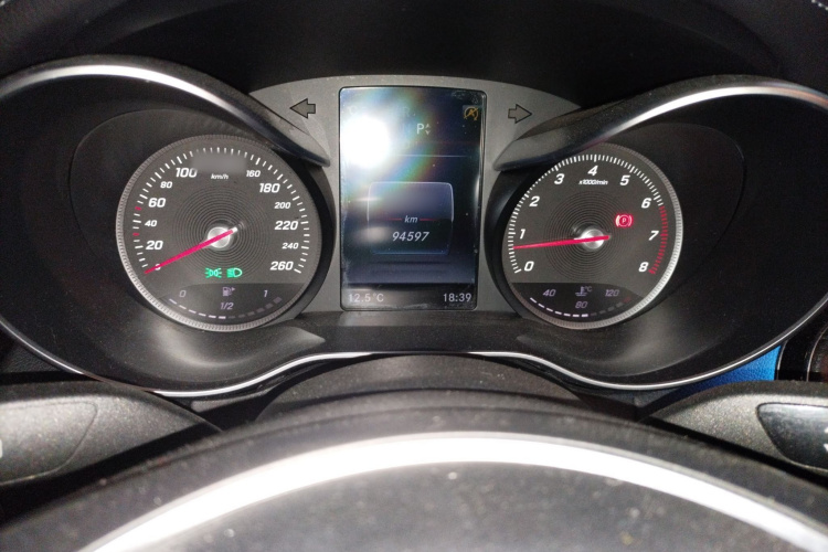 奔驰C级 2015款 C 200 L 4MATIC 运动版局部细节14