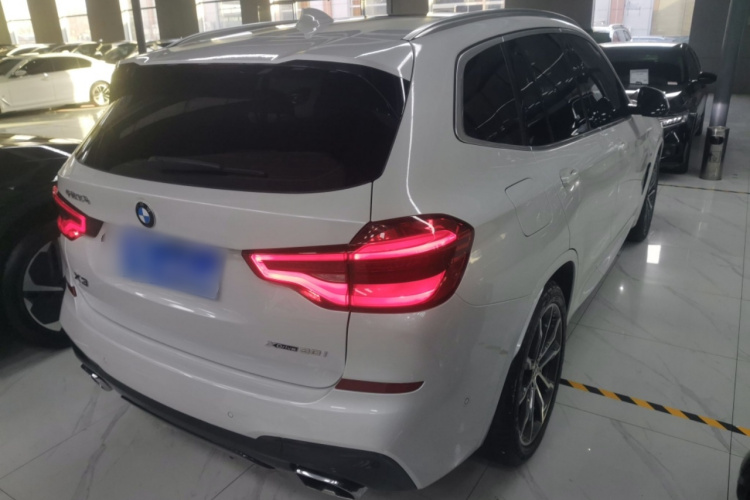 宝马X3 2020款  xDrive30i 领先型 M运动套装车身外观7