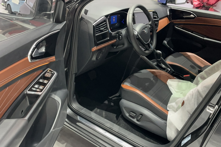 捷达VS7 2023款 280TSI 自动荣耀版中控内饰7003