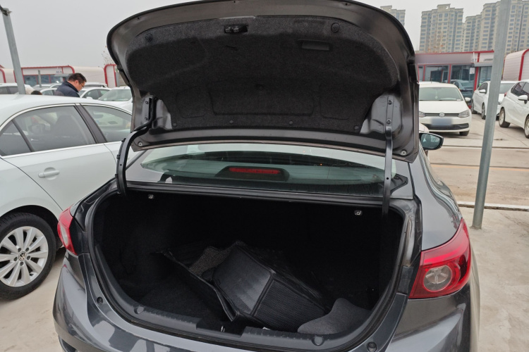 马自达3 昂克赛拉 2017款 三厢 2.0L 自动旗舰型 国V局部细节23