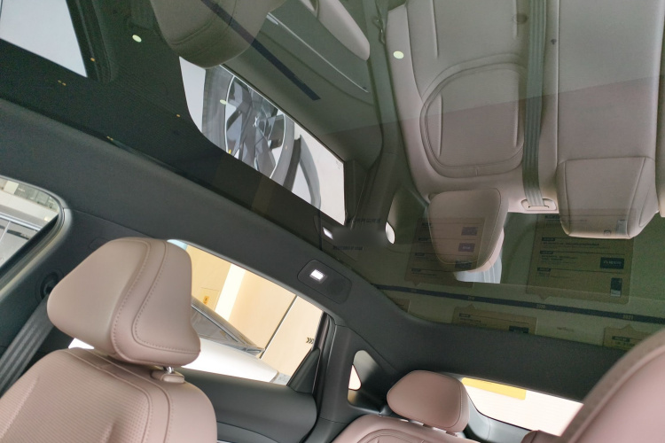 小鹏MONA M03 2025款 600 超长续航 Max中控内饰22