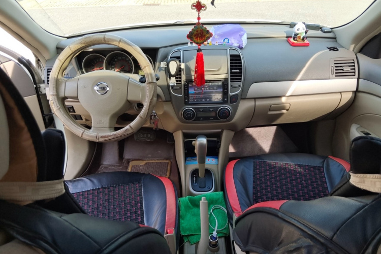 日产 轩逸 2016款 经典 1.6XE 自动领先版中控内饰12