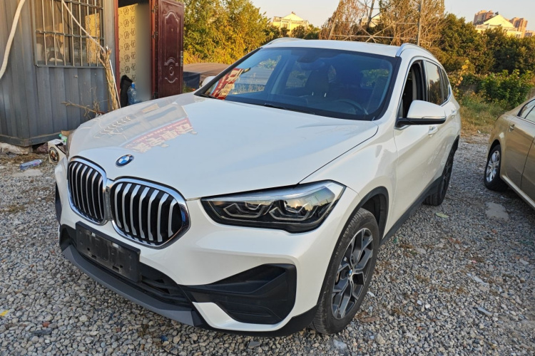 宝马X1 2021款 sDrive25Li 领先型车身外观1