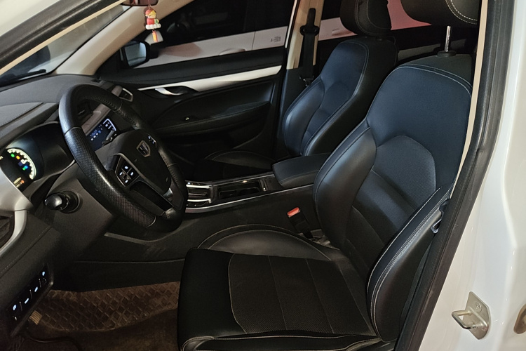 吉利汽车 帝豪 2018款 1.5L CVT向上互联版中控内饰19