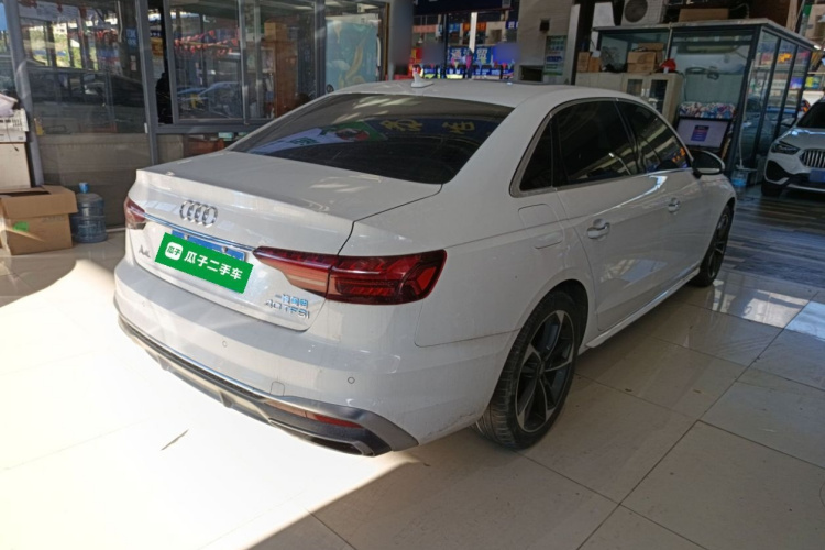 奥迪A4L 2020款 40 TFSI 时尚动感型车身外观7