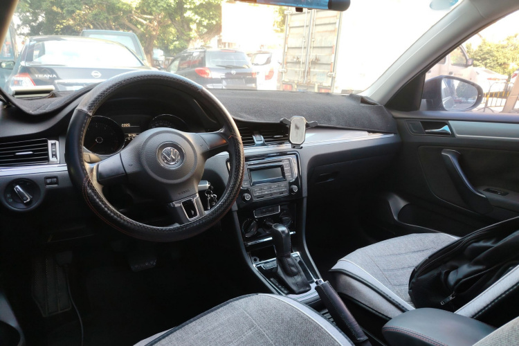 大众 宝来 2015款 质惠版 1.6L 自动时尚型中控内饰7002