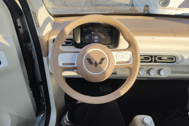 五菱汽车 宏光MINIEV 2024款 第三代 215km 青春版局部细节13