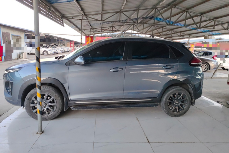 奇瑞 瑞虎3X 2023款 1.5L CVT时尚版车身外观4