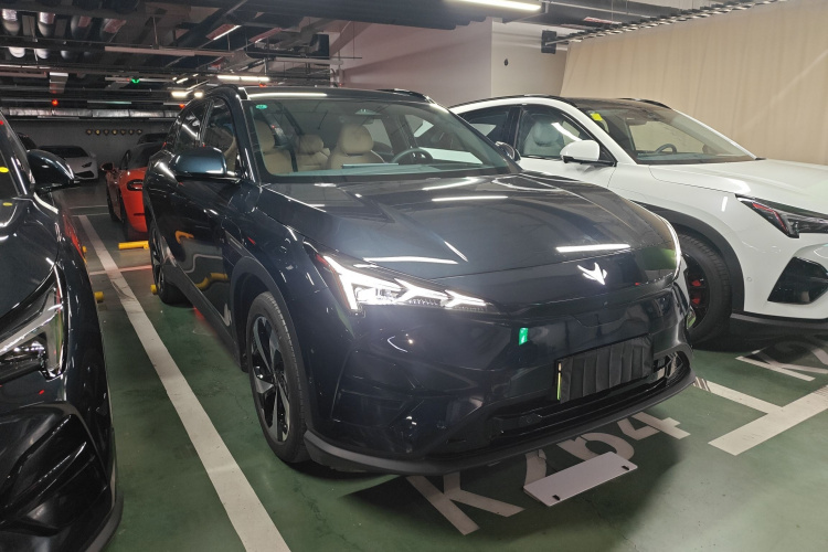 ARCFOX极狐 极狐 阿尔法T5(ARCFOX αT5) 2025款 520 MAX车身外观3