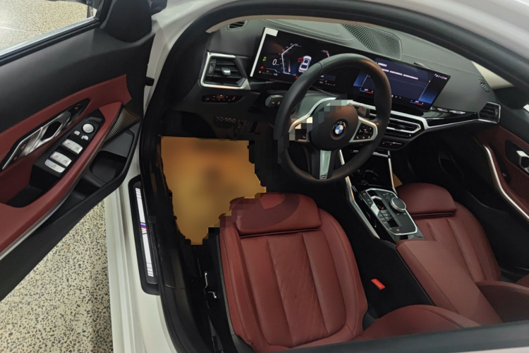 宝马3系 2024款 320Li M运动套装中控内饰20