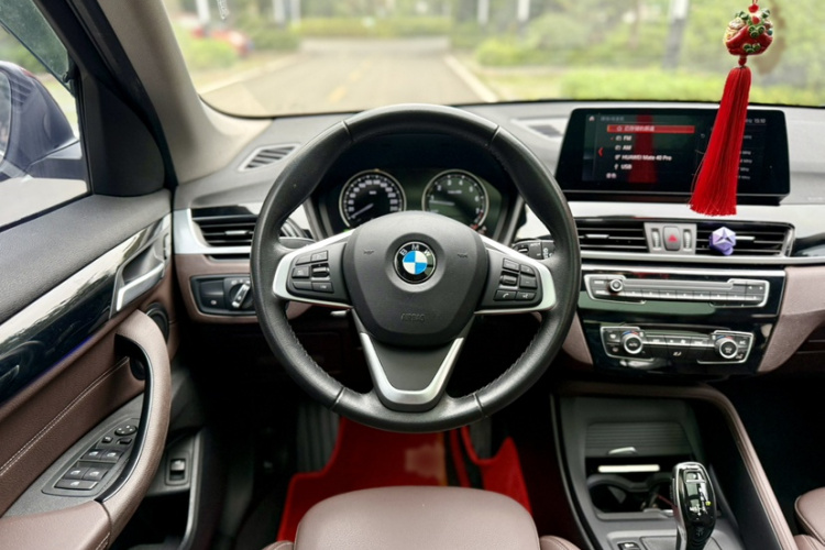 宝马X1 2020款 sDrive25Li 领先型中控内饰7009