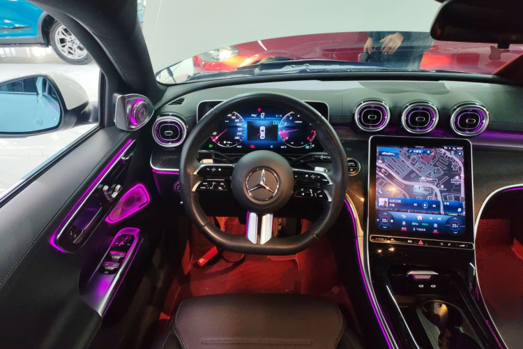 奔驰C级 2023款 C 260 L 运动版中控内饰13