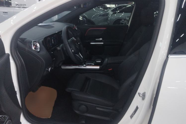 奔驰GLA 2022款 改款 GLA 200局部细节19