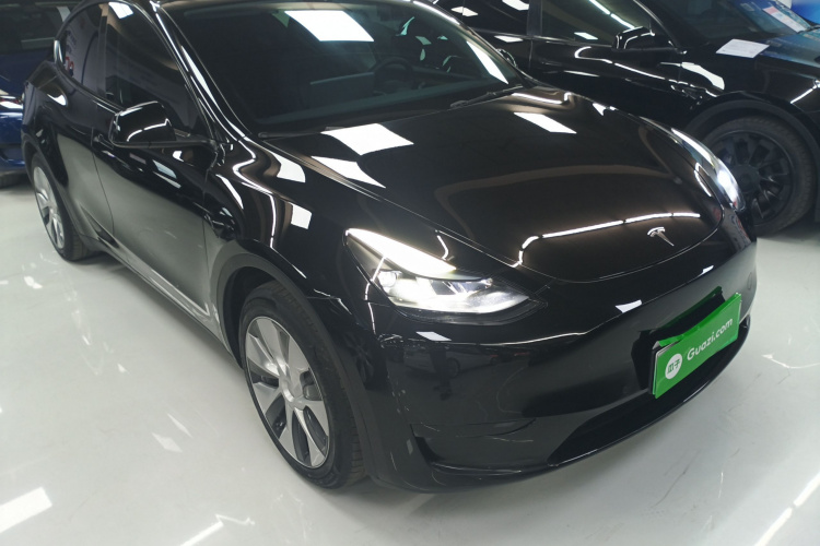 特斯拉 Model Y 2022款 改款 后轮驱动版车身外观3