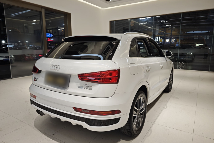 奥迪Q3 2018款 30周年年型 35 TFSI 运动型车身外观6006